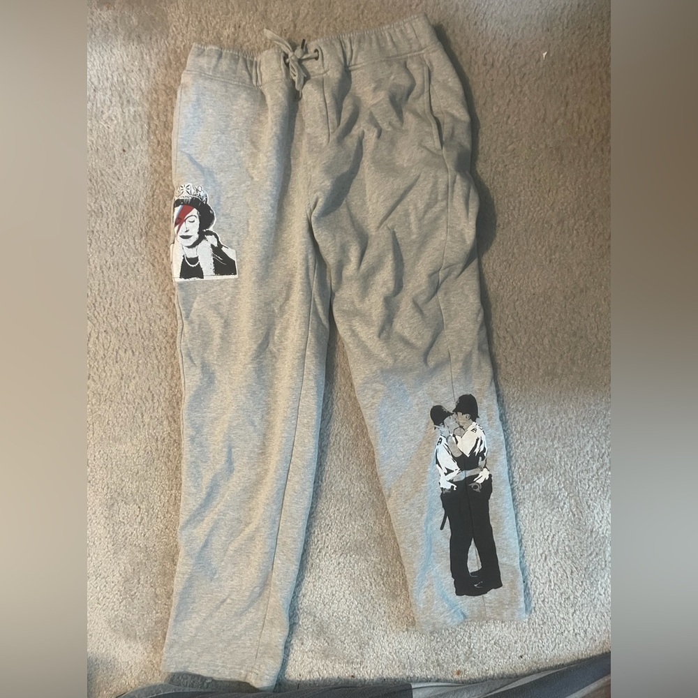 Men’s Guess Graphic Grey Sweats